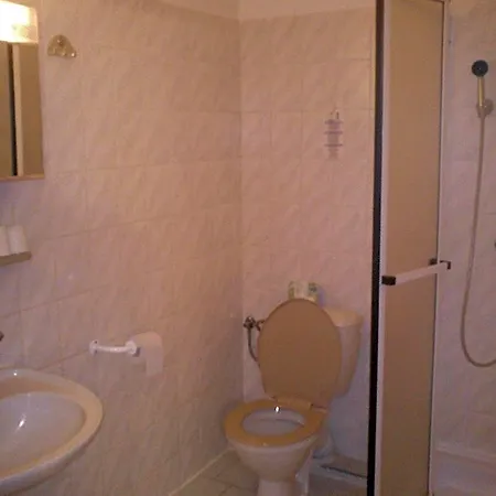 Hotell Pelikan 3*